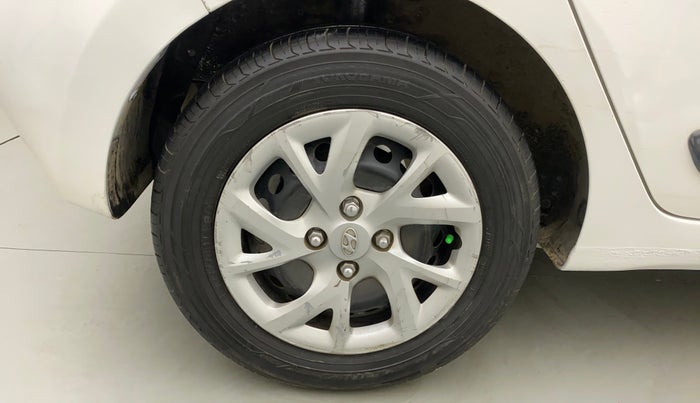 2017 Hyundai Grand i10 SPORTZ (O) 1.2 KAPPA VTVT, Petrol, Manual, 64,850 km, Right Rear Wheel