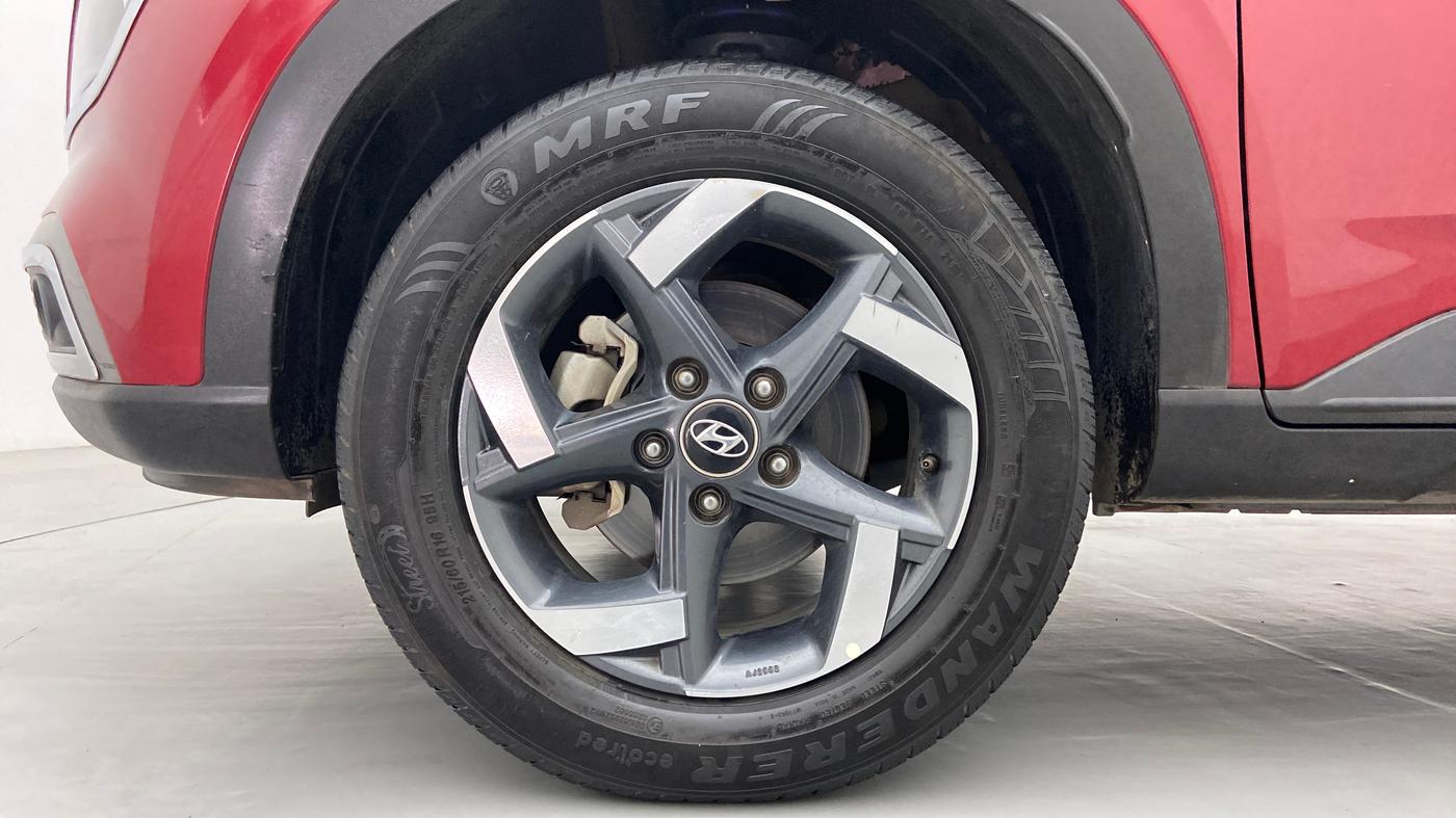 2019 Hyundai VENUE SX(O) CRDi, Diesel, Manual, 30,521 km, Left Front Wheel