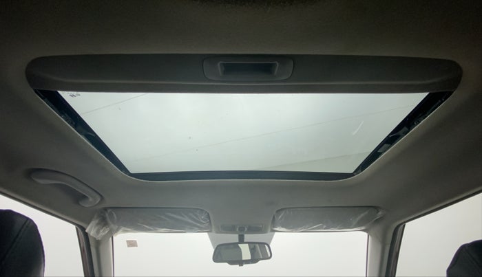 2019 Hyundai VENUE SX(O) CRDi, Diesel, Manual, 30,521 km, Moonroof/ Sunroof
