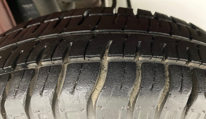 2012 Maruti Alto STD, Petrol, Manual, 39,558 km, Left Rear Tyre Tread