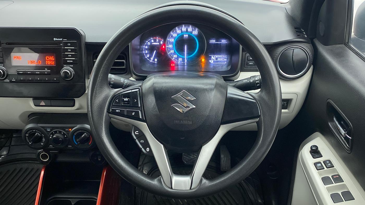 2017 Maruti IGNIS ZETA 1.2 AMT DUAL TONE, CNG, Automatic, 88,473 km, Steering Wheel Close Up