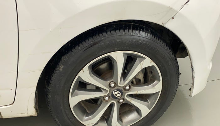 2015 Hyundai Xcent SX 1.2 (O), Petrol, Manual, 68,223 km, Right fender - Lining missing
