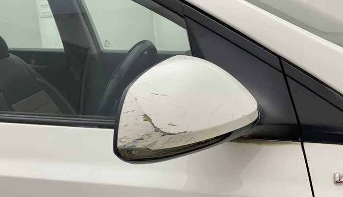 2015 Hyundai Xcent SX 1.2 (O), Petrol, Manual, 68,223 km, Right rear-view mirror - Indicator light not working