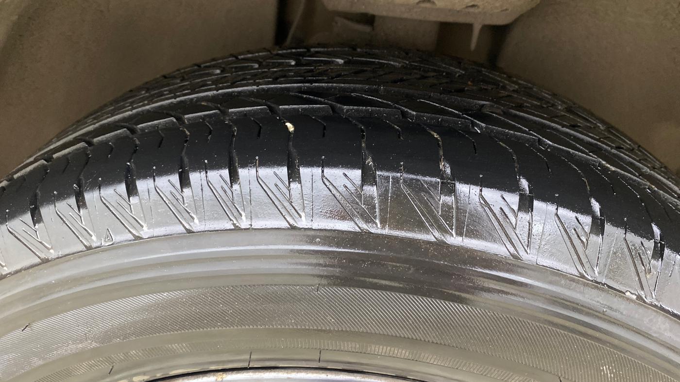 2022 Tata Harrier XZA PLUS 2.0L, Diesel, Automatic, 47,742 km, Right Front Tyre Tread