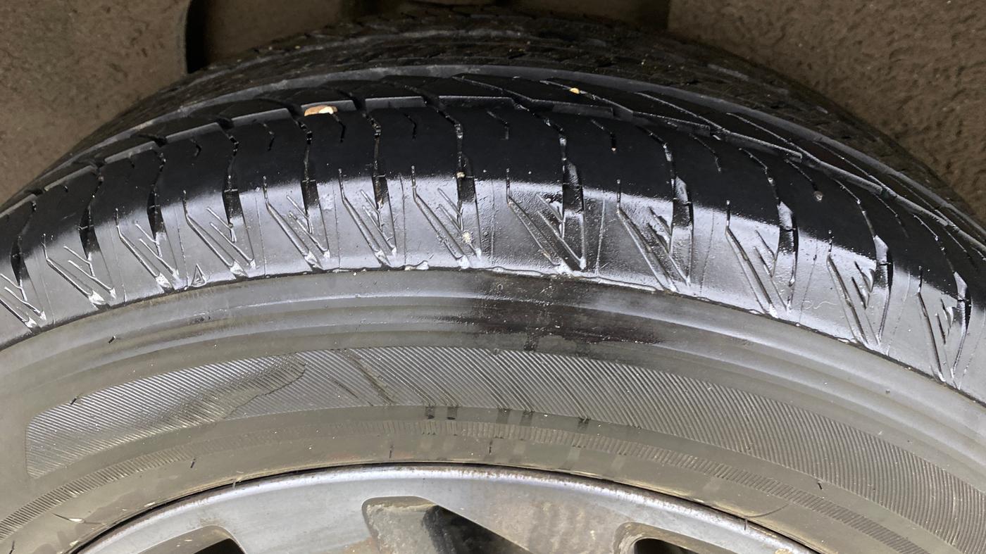 2022 Tata Harrier XZA PLUS 2.0L, Diesel, Automatic, 47,742 km, Left Rear Tyre Tread