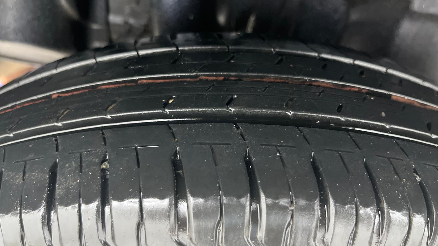 2022 Maruti Swift VXI, Petrol, Manual, 93,598 km, Right Rear Tyre Tread