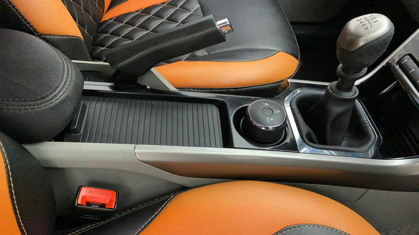 2019 Tata NEXON XZ PLUS PETROL DUAL TONE, Petrol, Manual, 30,185 km, Gear Lever