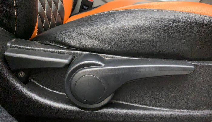 2019 Tata NEXON XZ PLUS PETROL DUAL TONE, Petrol, Manual, 30,185 km, Driver Side Adjustment Panel