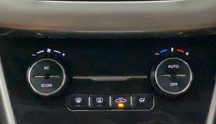 2019 Tata NEXON XZ PLUS PETROL DUAL TONE, Petrol, Manual, 30,185 km, Automatic Climate Control