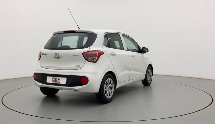 2017 Hyundai Grand i10 SPORTZ 1.2 KAPPA VTVT, CNG, Manual, 80,739 km, Right Back Diagonal