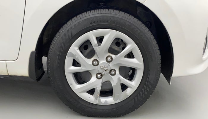 2017 Hyundai Grand i10 SPORTZ 1.2 KAPPA VTVT, CNG, Manual, 80,739 km, Right Front Wheel