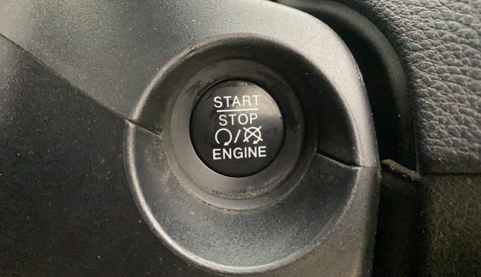 2017 Jeep Compass LONGITUDE (O) 2.0 DIESEL, Diesel, Manual, 1,07,738 km, Keyless Start/ Stop Button