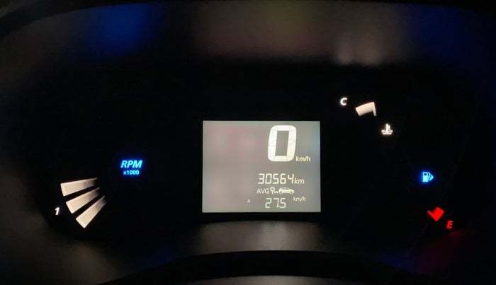 2022 Renault Kwid RXT 1.0 (O), Petrol, Manual, 30,564 km, Odometer Image