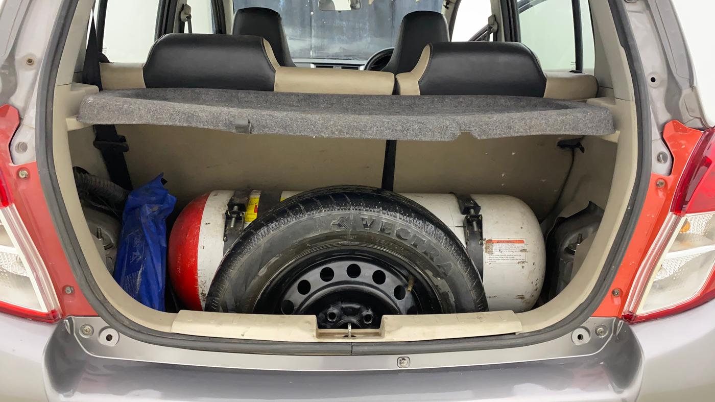 2018 Maruti Celerio VXI CNG, CNG, Manual, 1,12,016 km, Boot Inside