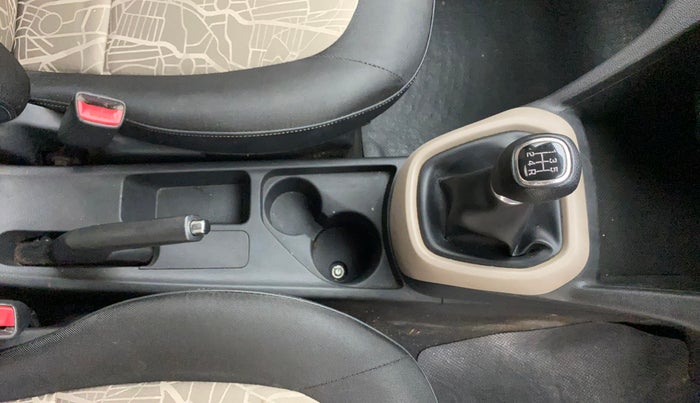 2016 Hyundai Grand i10 ASTA 1.2 KAPPA VTVT, Petrol, Manual, 94,861 km, Gear Lever