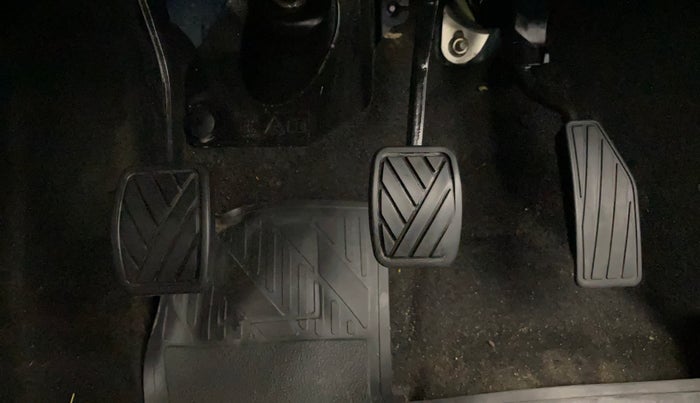 2020 Maruti New Wagon-R LXI CNG (O) 1.0, CNG, Manual, 88,704 km, Pedals