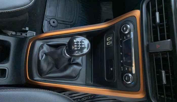 2019 Ford Ecosport TITANIUM 1.0L ECOBOOST SPORTS(SUNROOF), Petrol, Manual, 37,507 km, Gear Lever