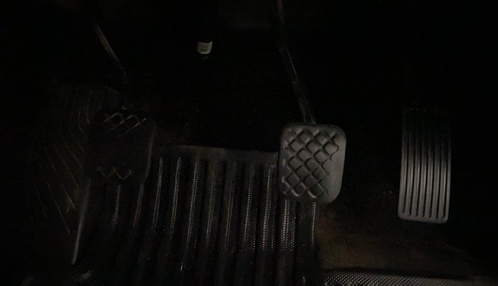 2023 MG HECTOR PLUS SHARP PRO 2.0 TURBO DIESEL 7 STR, Diesel, Manual, 74,430 km, Pedals