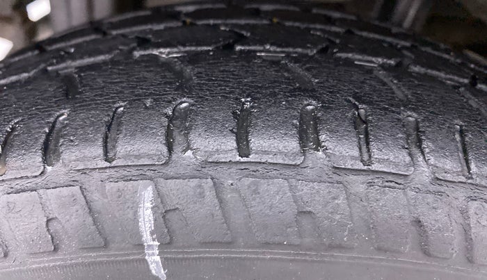 2017 Maruti Alto K10 VXI P, Petrol, Manual, 52,277 km, Right Rear Tyre Tread