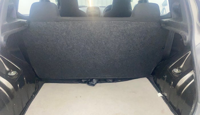 2018 Renault Kwid RXL 1.0 AMT, Petrol, Automatic, 34,275 km, Boot Inside