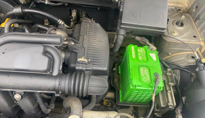 2018 Renault Kwid RXL 1.0 AMT, Petrol, Automatic, 34,275 km, Engine View - Left