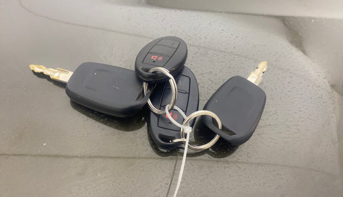 2018 Renault Kwid RXL 1.0 AMT, Petrol, Automatic, 34,275 km, Key Close Up