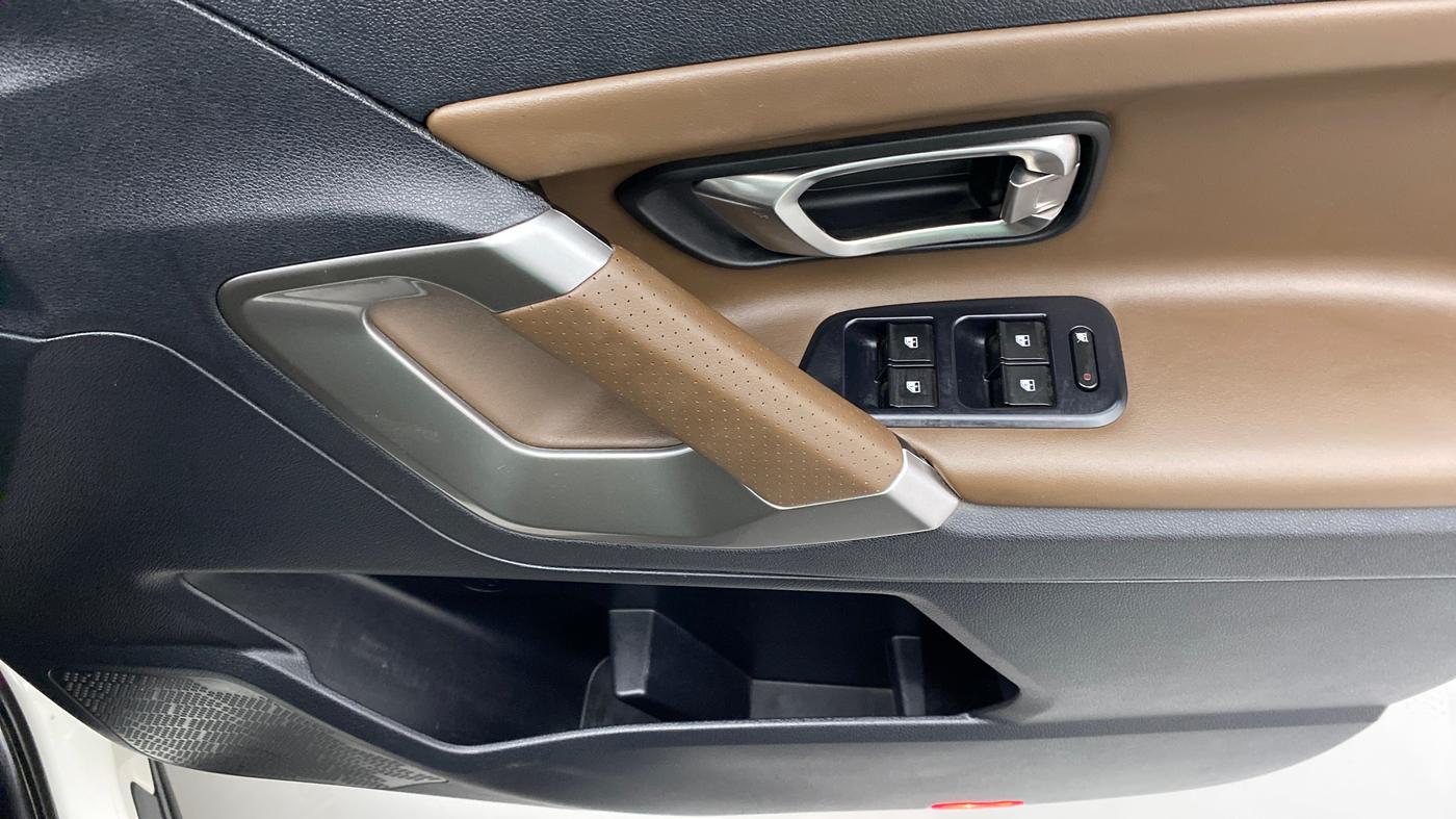 2019 Tata Harrier XZ 2.0L Kryotec, Diesel, Manual, 38,791 km, Driver Side Door Panels Control