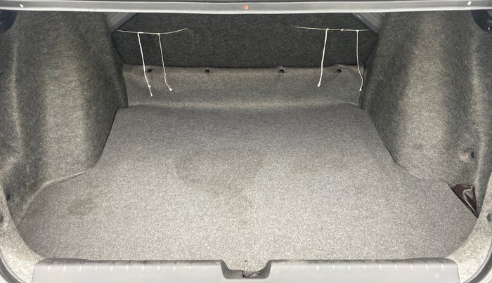 2019 Honda City V MT PETROL, Petrol, Manual, 34,374 km, Boot Inside