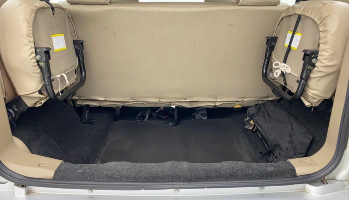 2018 Mahindra TUV300 T6+, Diesel, Manual, 18,519 km, Boot Inside