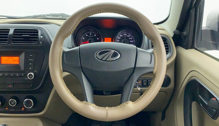 2018 Mahindra TUV300 T6+, Diesel, Manual, 18,519 km, Steering Wheel Close Up