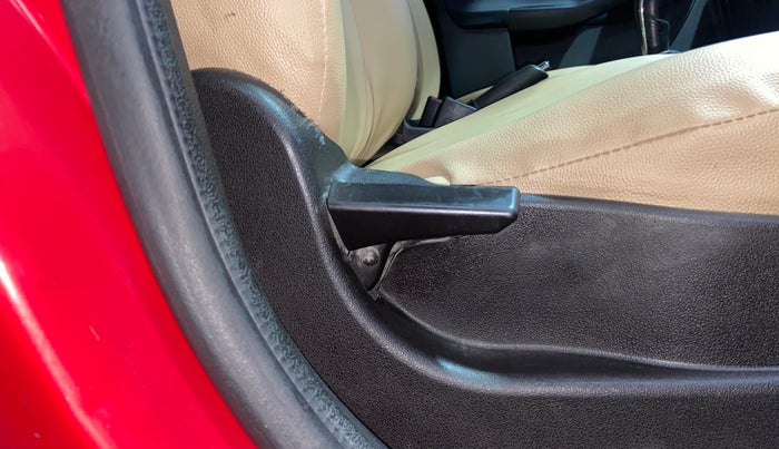 2015 Tata Bolt XMS REVOTRON, Petrol, Manual, 97,657 km, Driver Side Adjustment Panel