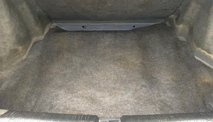 2013 Honda Amaze 1.2L I-VTEC S, Petrol, Manual, 1,10,612 km, Boot Inside