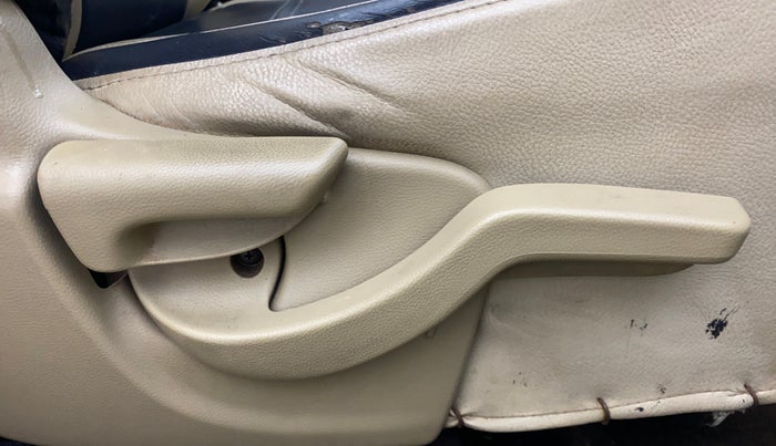 2013 Honda Amaze 1.2L I-VTEC S, Petrol, Manual, 1,10,612 km, Driver Side Adjustment Panel