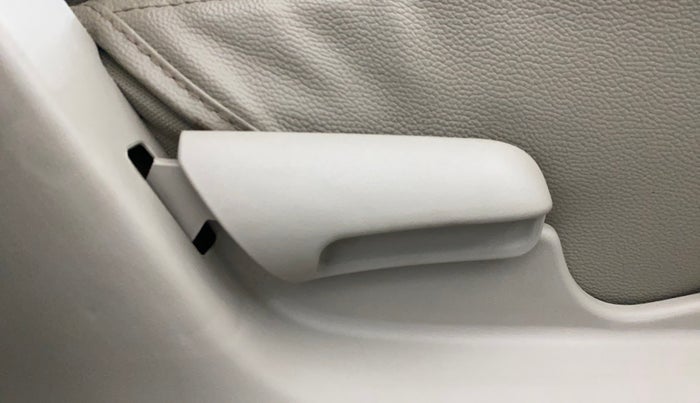 2019 Maruti Celerio ZXI, Petrol, Manual, 26,387 km, Driver Side Adjustment Panel