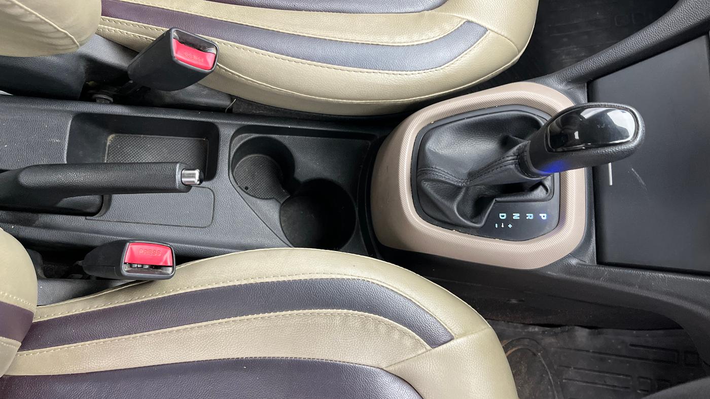 2014 Hyundai Xcent S AT 1.2 (O), Petrol, Automatic, 53,698 km, Gear Lever