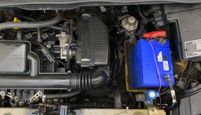 2019 Renault TRIBER RXT, CNG, Manual, 61,119 km, Engine View - Left