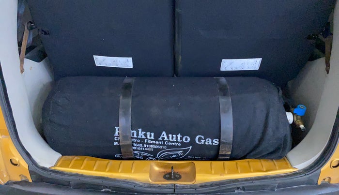 2019 Renault TRIBER RXT, CNG, Manual, 61,119 km, Boot Inside