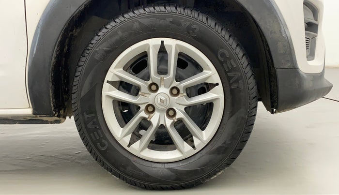 2019 Renault TRIBER RXT, Petrol, Manual, 20,393 km, Right Front Wheel