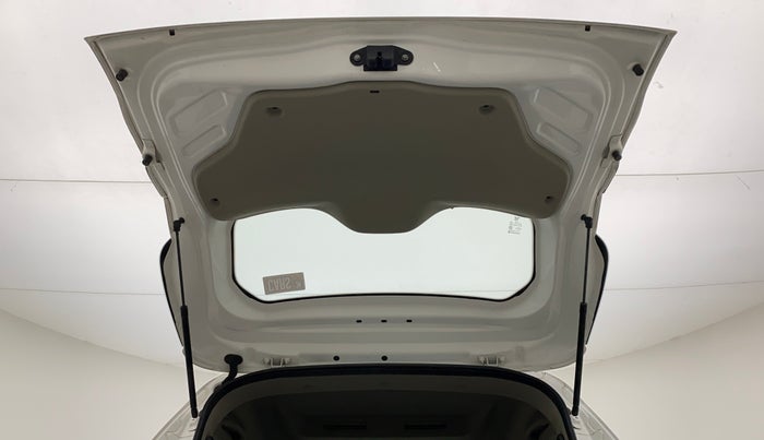 2019 Renault TRIBER RXT, Petrol, Manual, 20,393 km, Boot Door Open