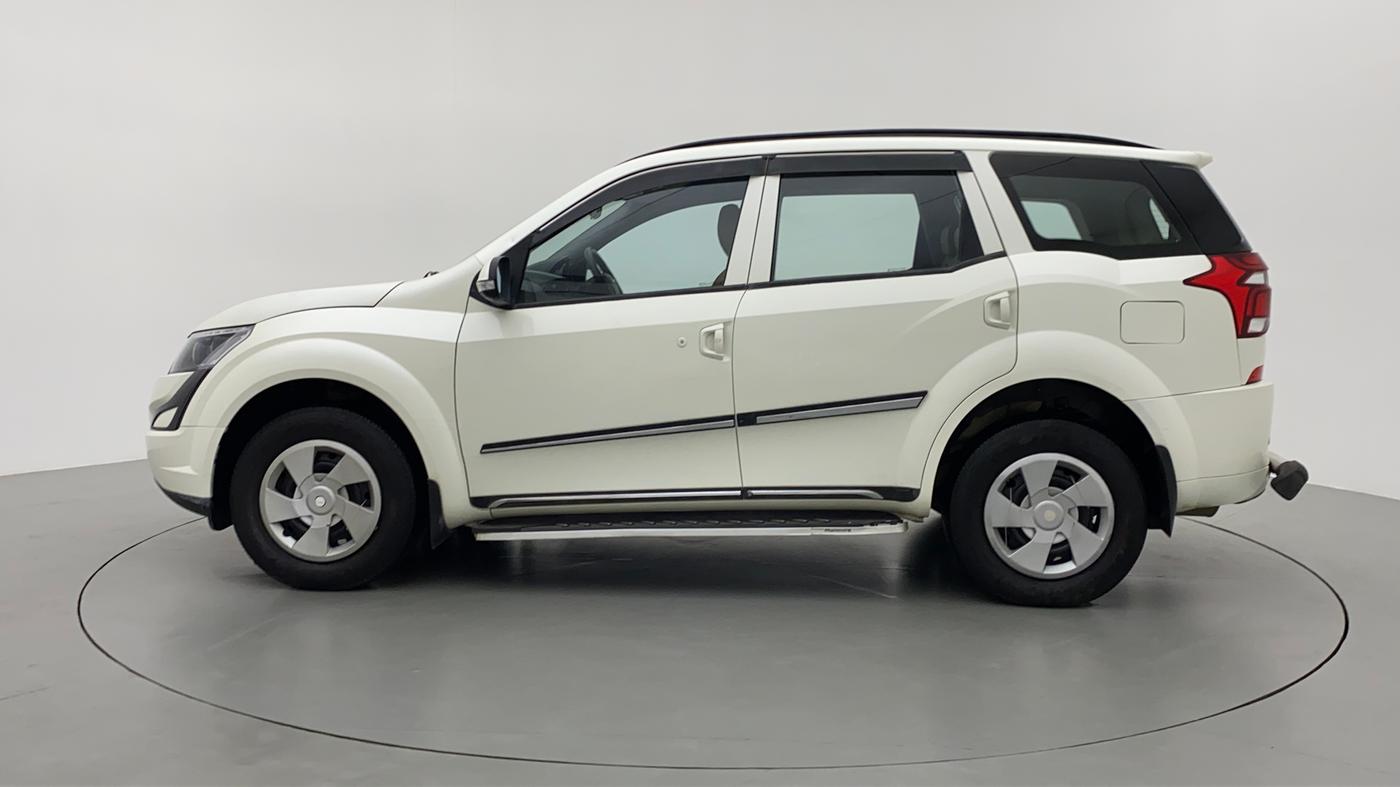 2019 Mahindra XUV500 W5, Diesel, Manual, 52,777 km, Left Side