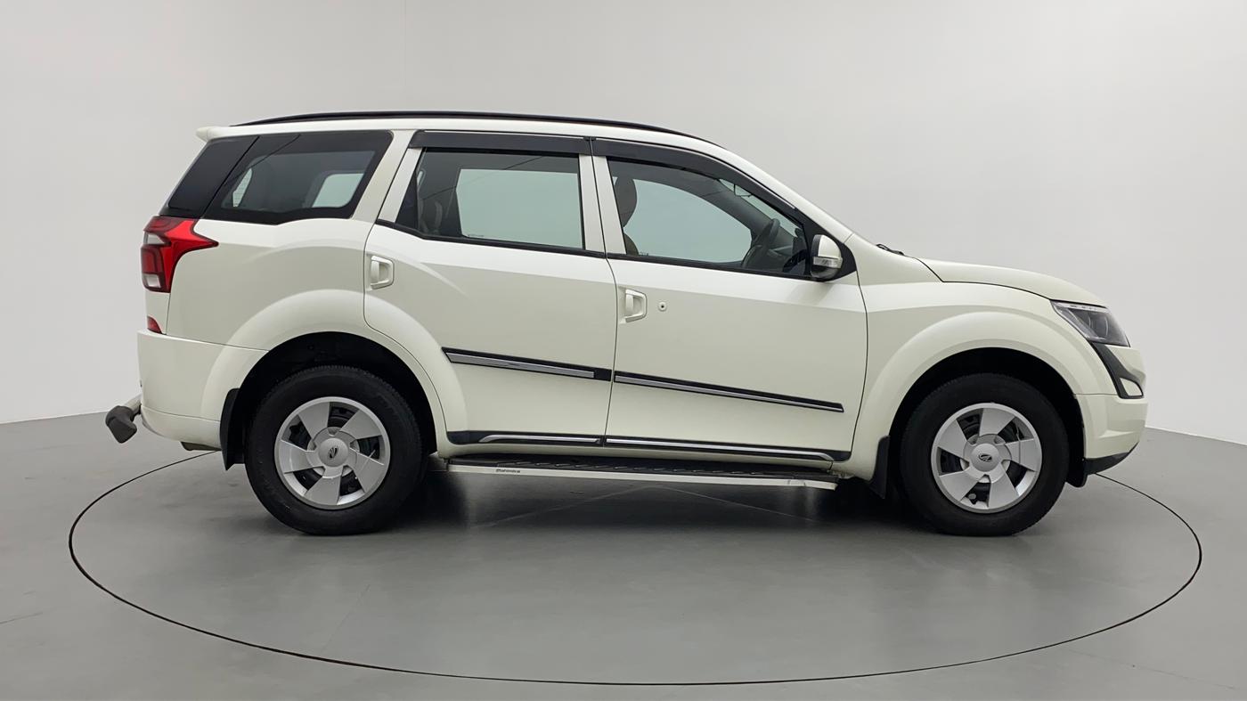 2019 Mahindra XUV500 W5, Diesel, Manual, 52,777 km, Right Side