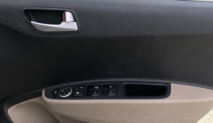 2016 Hyundai Grand i10 ASTA (O) 1.2 KAPPA VTVT, Petrol, Manual, 25,996 km, Driver Side Door Panels Control