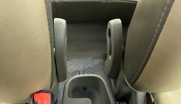 2014 Hyundai i10 MAGNA 1.1 IRDE2, Petrol, Manual, 35,790 km, Driver Side Adjustment Panel