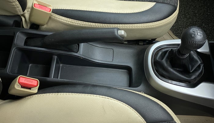 2018 Honda Jazz 1.2 V MT, Petrol, Manual, 35,099 km, Gear Lever