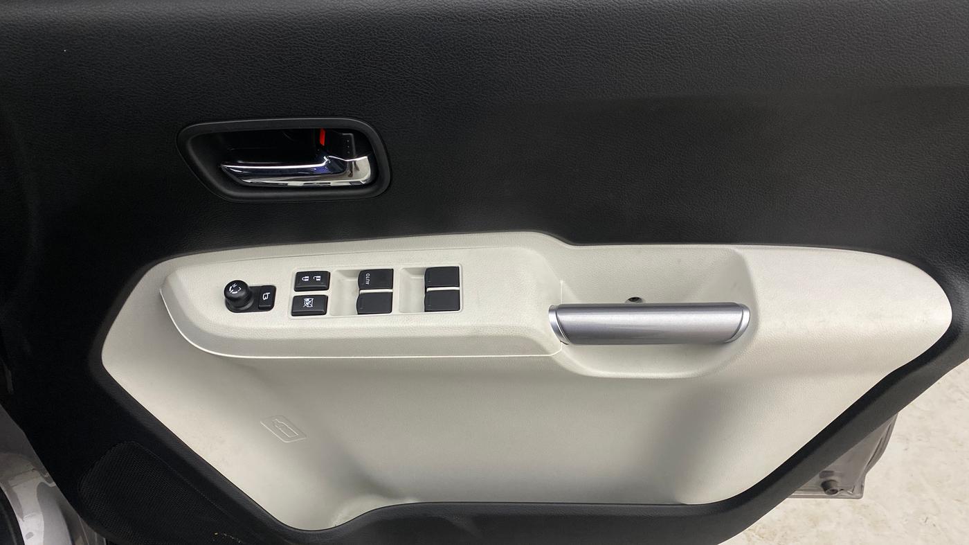 2024 Maruti IGNIS ZETA 1.2 AMT, Petrol, Automatic, 4,757 km, Driver Side Door Panels Control