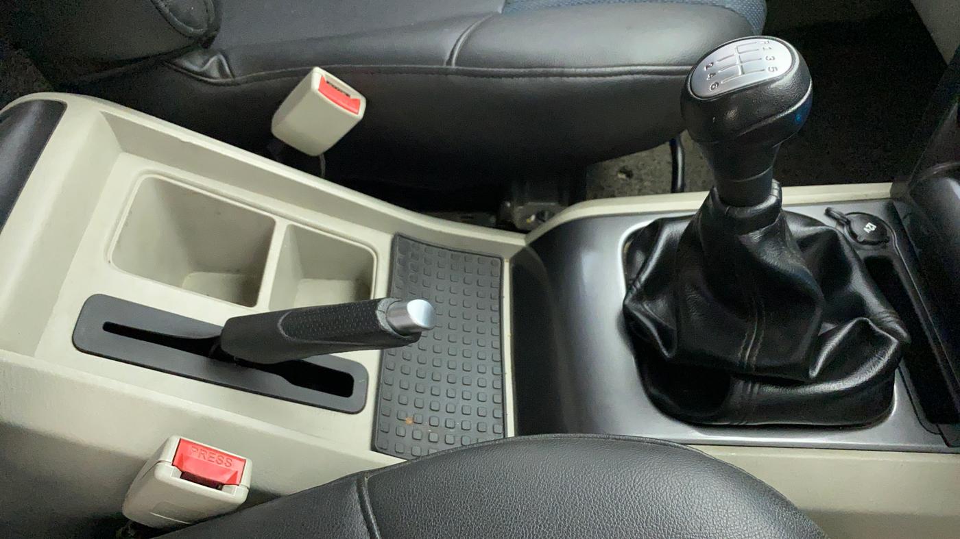 2020 Mahindra Scorpio S9, Diesel, Manual, 27,213 km, Gear Lever