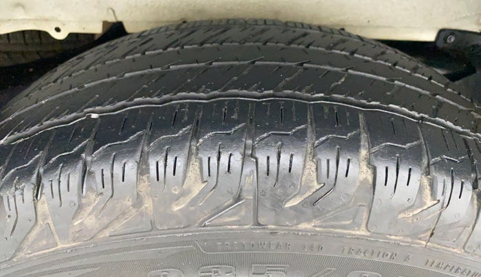 2020 Mahindra Scorpio S9, Diesel, Manual, 27,213 km, Right Rear Tyre Tread