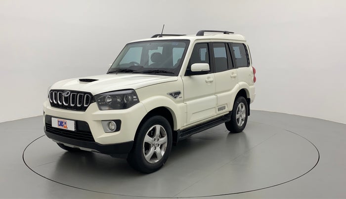 2020 Mahindra Scorpio S9, Diesel, Manual, 27,213 km, Left Front Diagonal