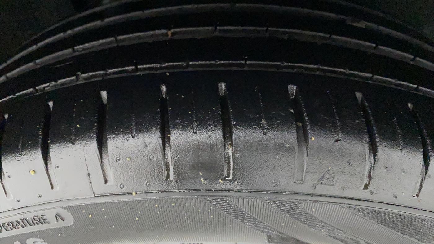 2021 Maruti Baleno ZETA PETROL 1.2, Petrol, Manual, 29,121 km, Right Rear Tyre Tread