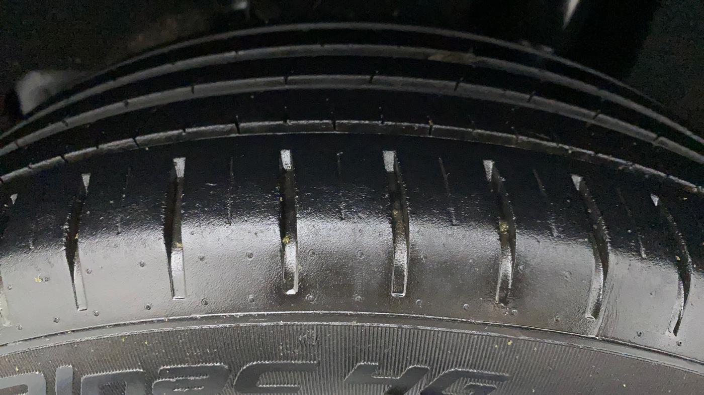 2021 Maruti Baleno ZETA PETROL 1.2, Petrol, Manual, 29,121 km, Left Rear Tyre Tread